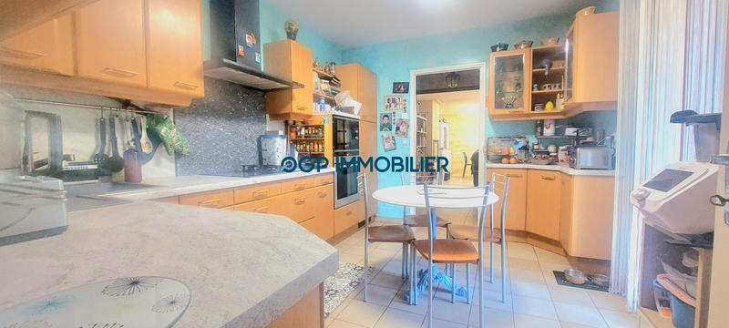 Maison traditionnelle - 104 m² - 5 pièces