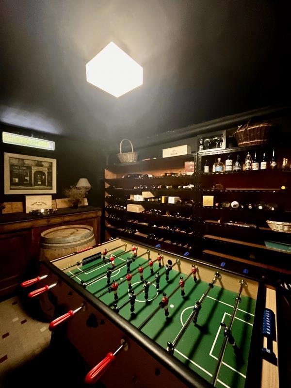 Villa - 298 m² - 10 pièces