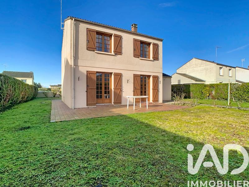 Maison - 90 m² - 4 pièces