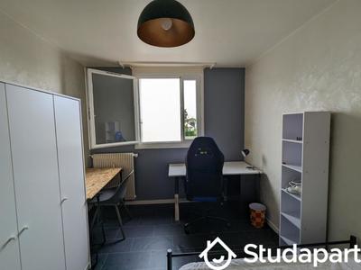 Chambre - 10 m² - 1 pièce