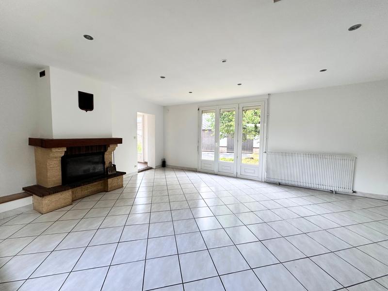 Maison - 161 m² - 8 pièces