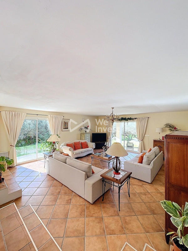 Villa - 209 m² - 6 pièces