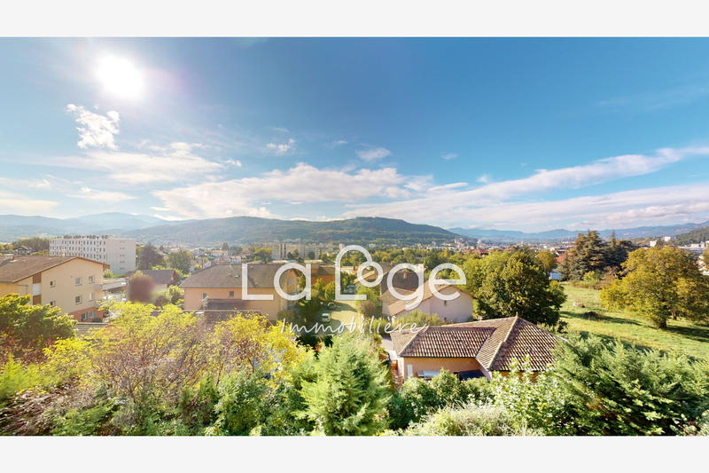 Appartement - 100 m² - 4 pièces