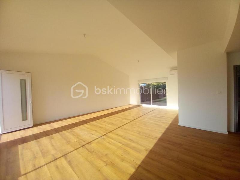 Maison traditionnelle - 130 m² - 4 pièces