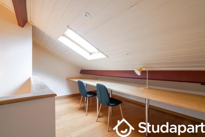 Chambre - 10 m² - 1 pièce