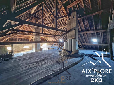 Appartement - 210 m² - 1 pièce