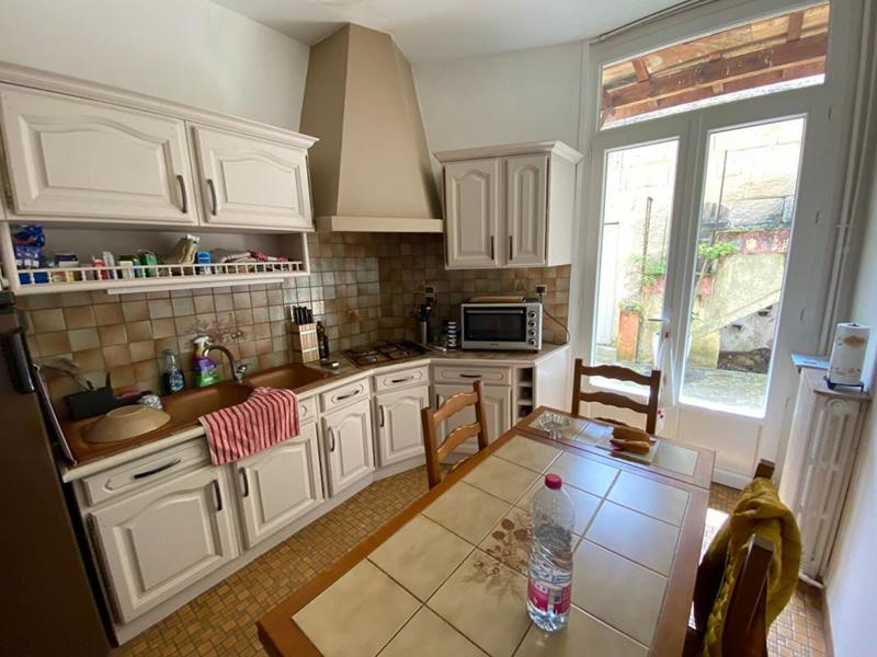 Maison - 300 m² - 10 pièces