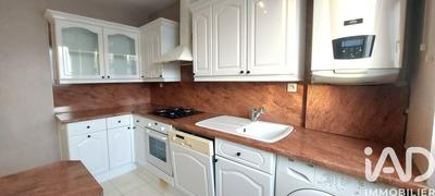 Appartement - 80 m² - 4 pièces