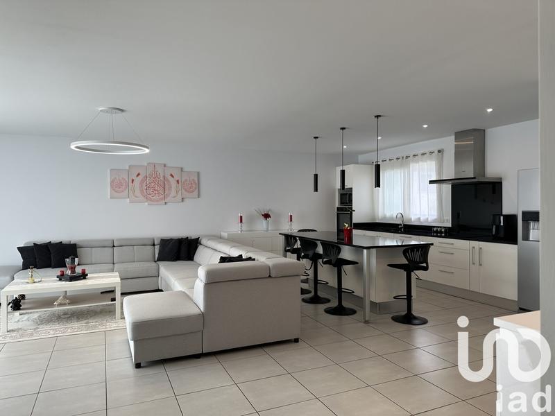 Maison - 145 m² - 6 pièces