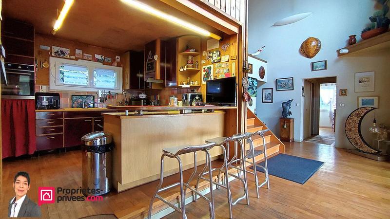 Maison - 185 m² - 7 pièces