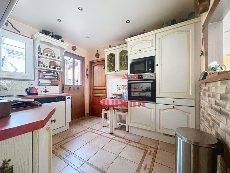 Maison - 80 m² - 5 pièces