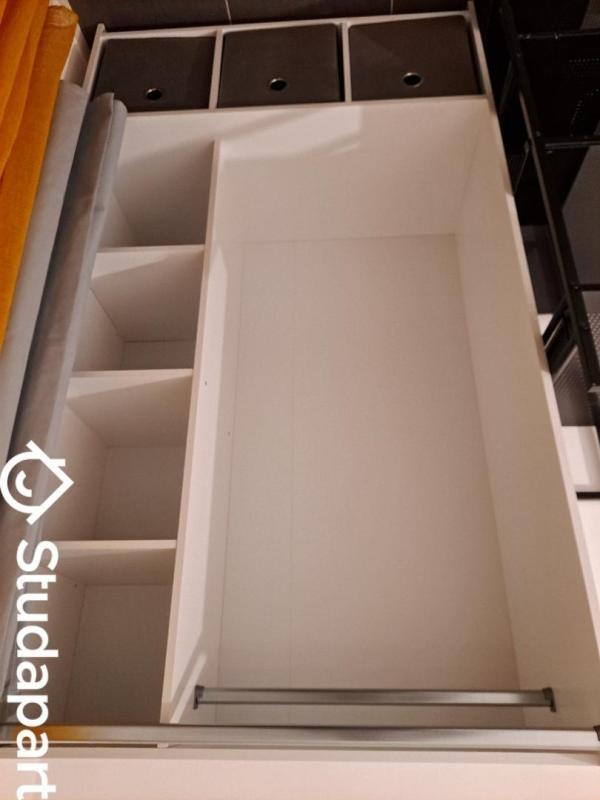 Chambre - 9 m² - 1 pièce