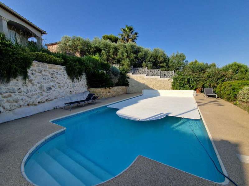 Villa - 187 m² - 6 pièces