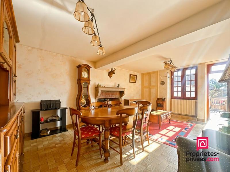 Maison - 104 m² - 5 pièces