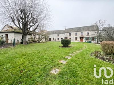 Maison - 279 m² - 10 pièces