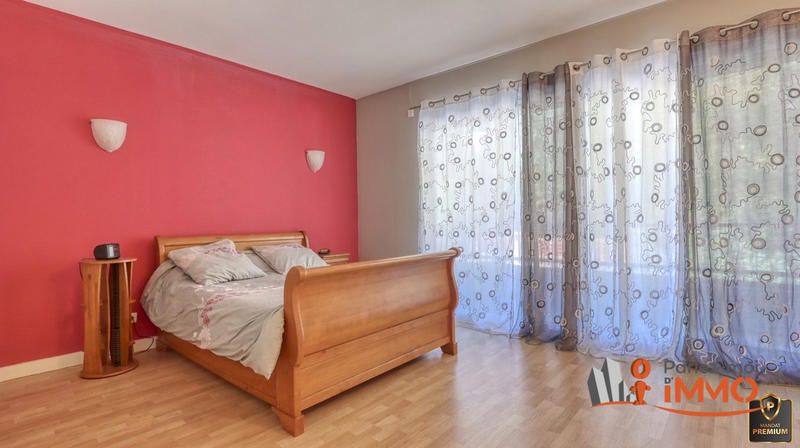 Maison - 133 m² - 6 pièces