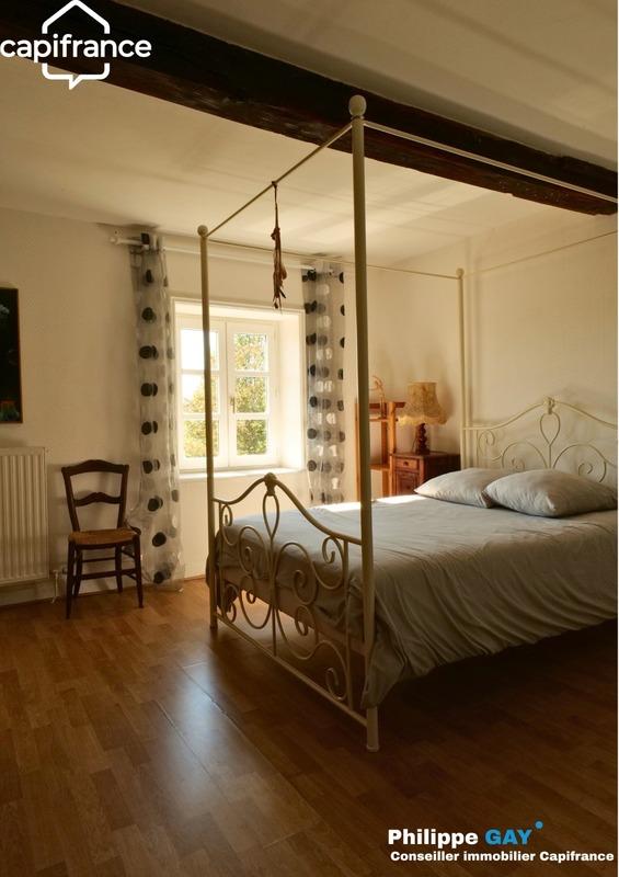 Maison - 219 m² - 10 pièces