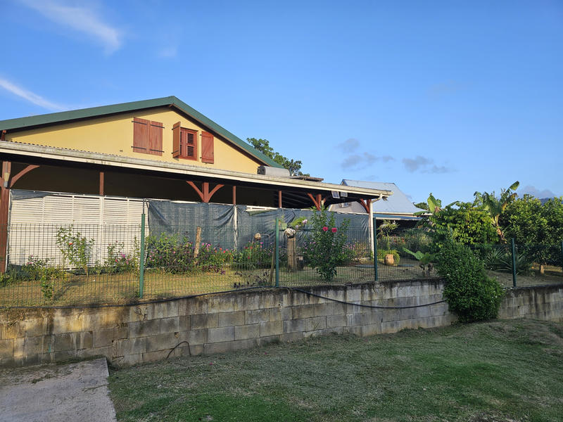 Maison - 100 m² - 3 pièces