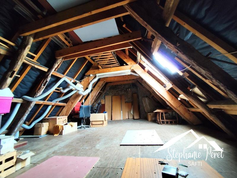 Maison - 200 m² - 8 pièces