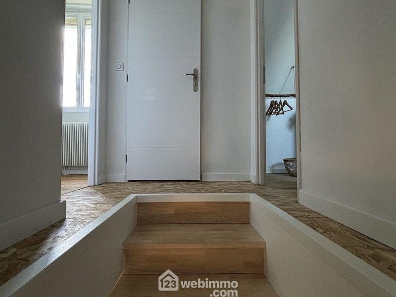 Maison - 189 m² - 7 pièces