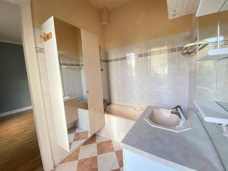 Appartement bourgeois - 109 m² - 4 pièces