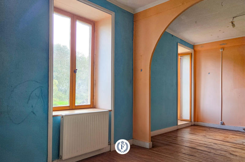 Maison - 224 m² - 8 pièces