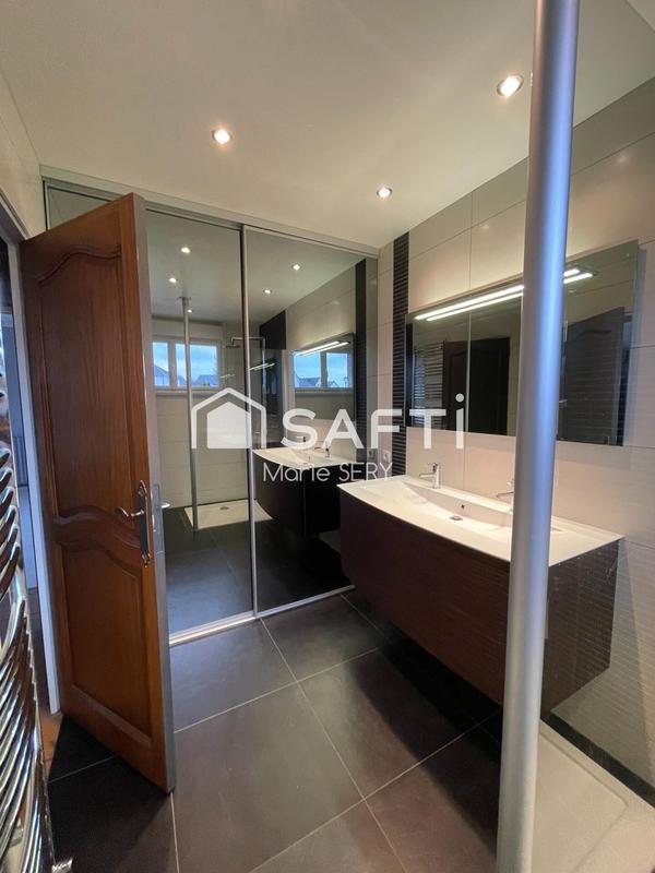 Maison - 152 m² - 5 pièces