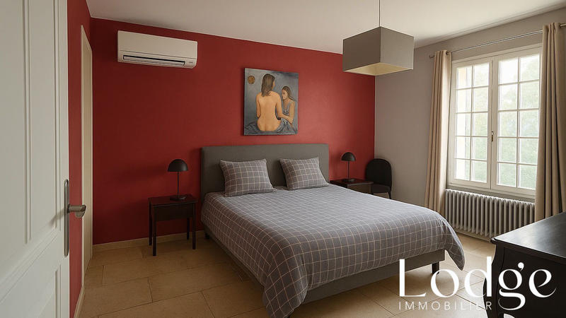 Maison - 300 m² - 15 pièces