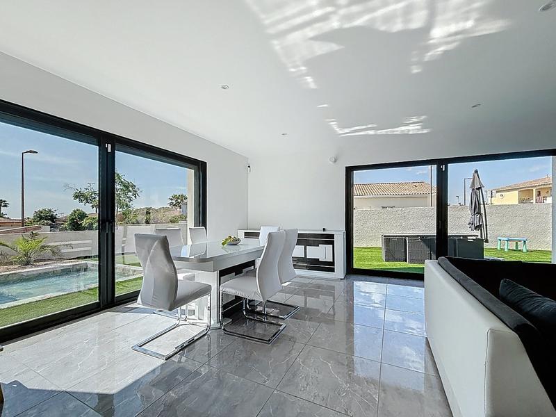 Maison - 130 m² - 5 pièces