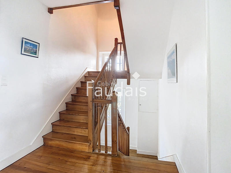 Villa - 100 m² - 7 pièces