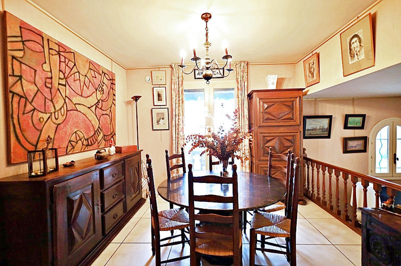 Maison - 165 m² - 6 pièces