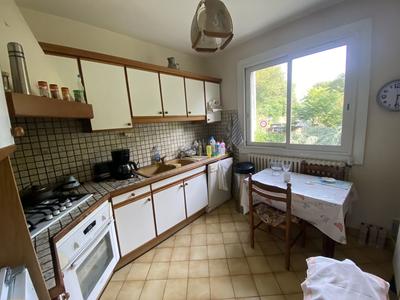 Maison traditionnelle - 95 m² - 5 pièces