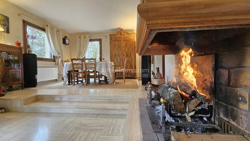 Maison - 180 m² - 7 pièces