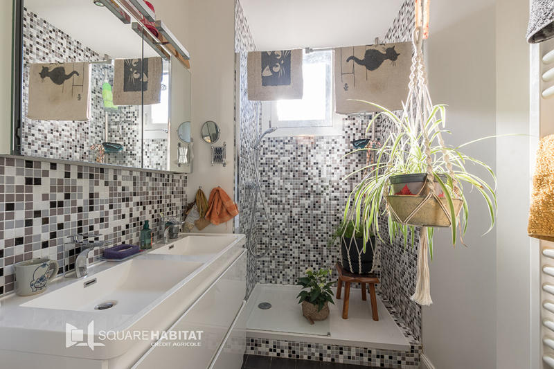 Appartement - 84 m² - 4 pièces