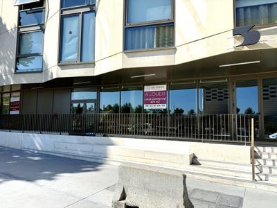 Local commercial - 425 m²