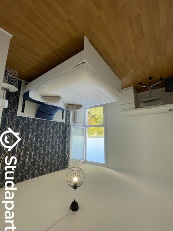 Chambre - 14 m² - 1 pièce