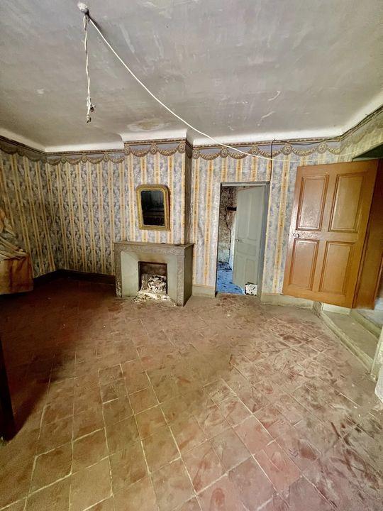 Maison - 315 m² - 15 pièces