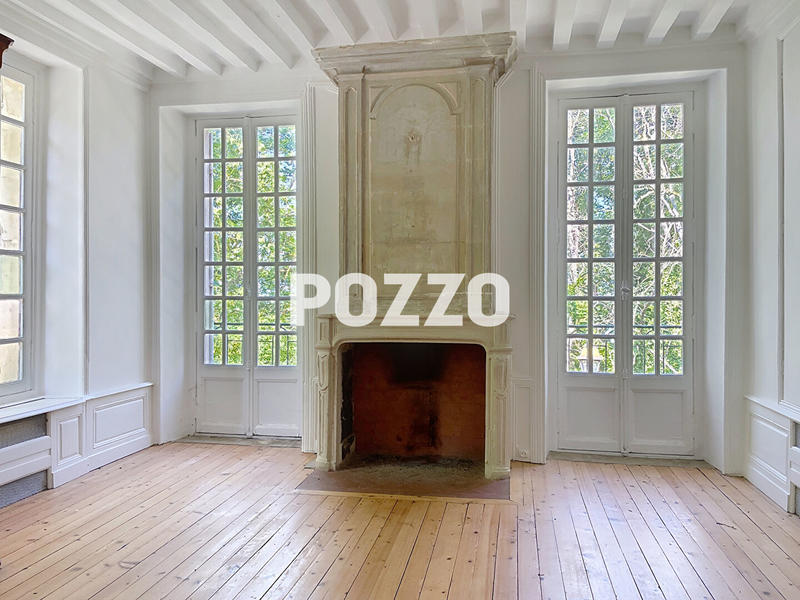 Maison - 340 m² - 11 pièces