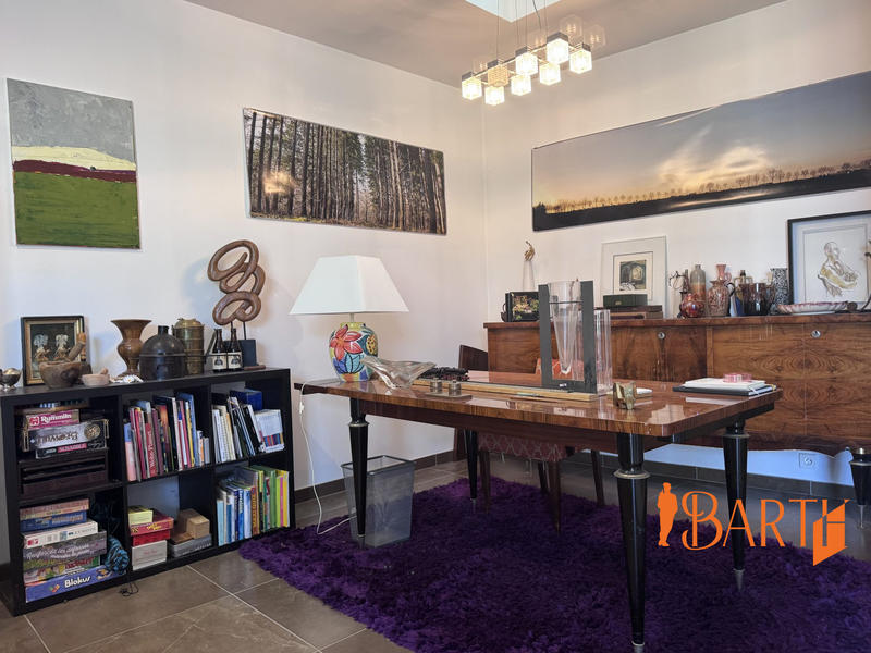 Maison - 260 m² - 7 pièces