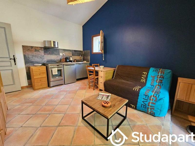 Chambre - 12 m² - 1 pièce