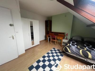 Chambre - 17 m² - 1 pièce