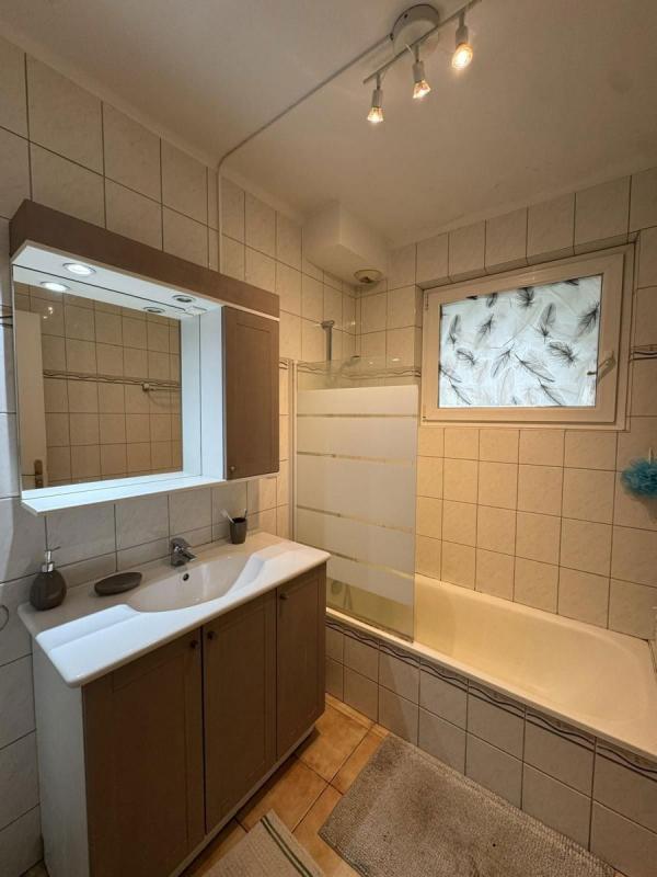 Appartement - 87 m² - 5 pièces