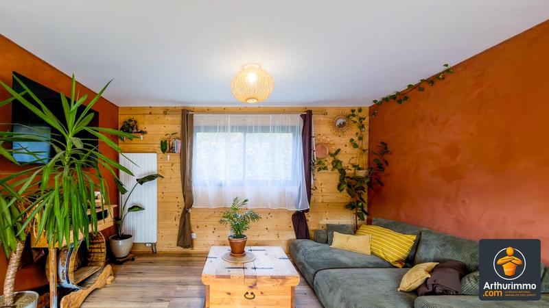 Maison - 95 m² - 4 pièces