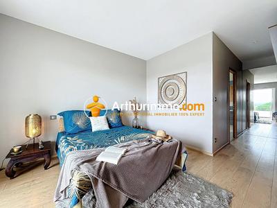 Maison - 278 m² - 8 pièces