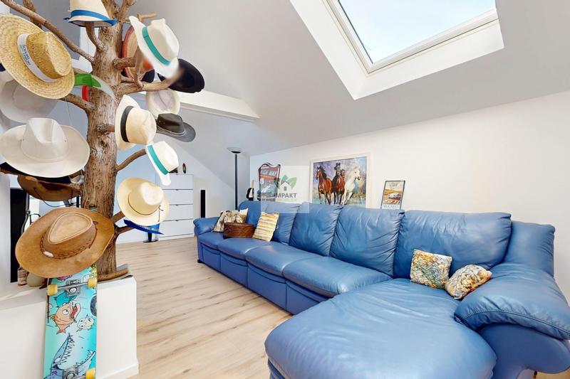 Maison - 203 m² - 7 pièces