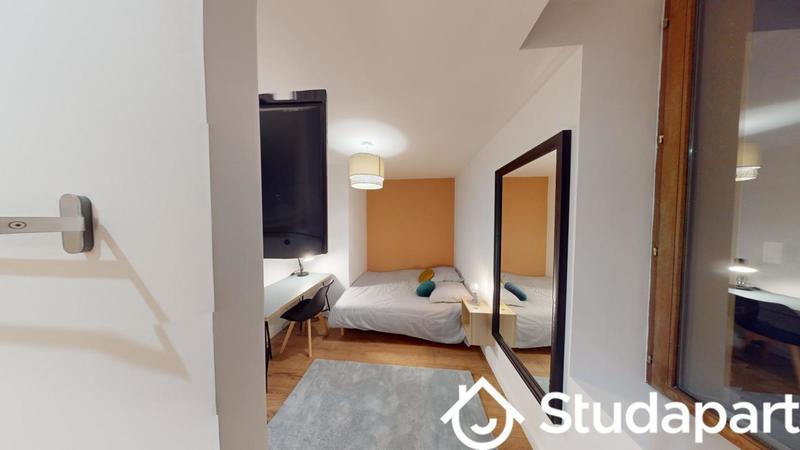 Chambre - 10 m² - 1 pièce