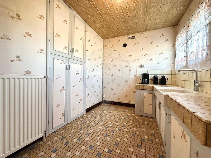 Maison - 96 m² - 5 pièces