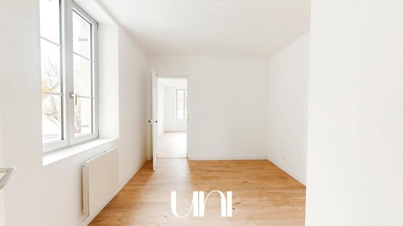 Maison - 152 m² - 8 pièces