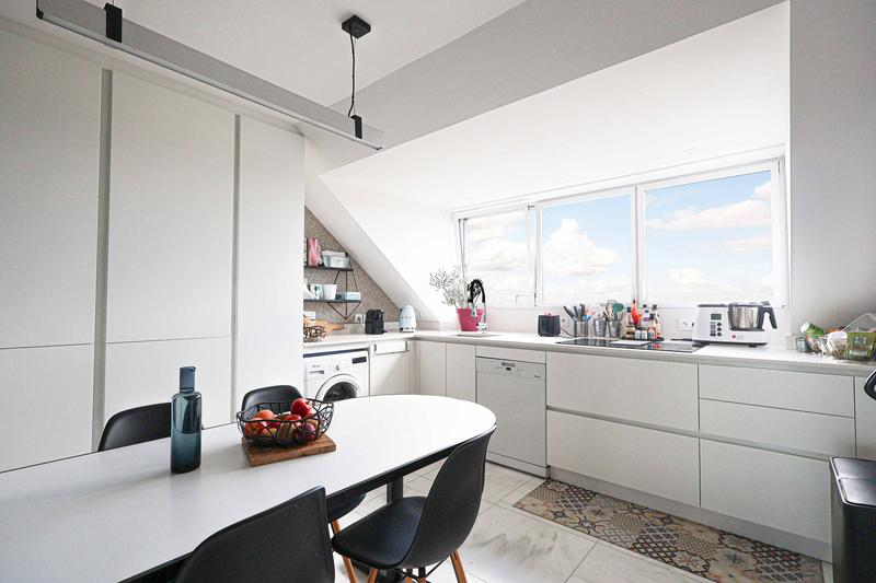 Appartement - 153 m² - 6 pièces