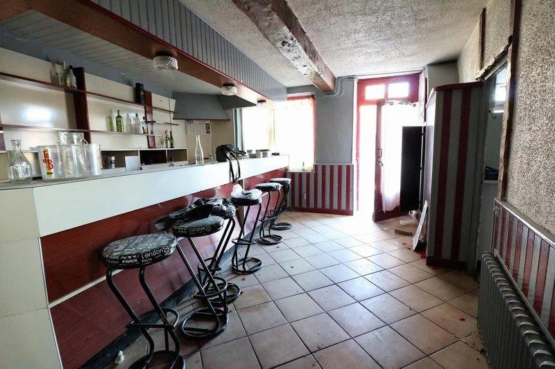 Maison - 370 m² - 11 pièces